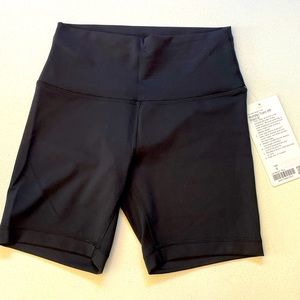 Lululemon 6” wunder train shorts